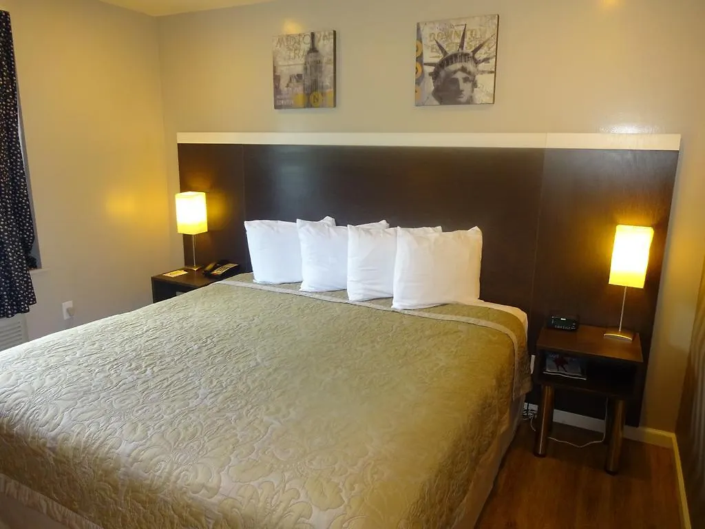 Super 8 By Wyndham Brooklyn / Park Slope Hotel New York
